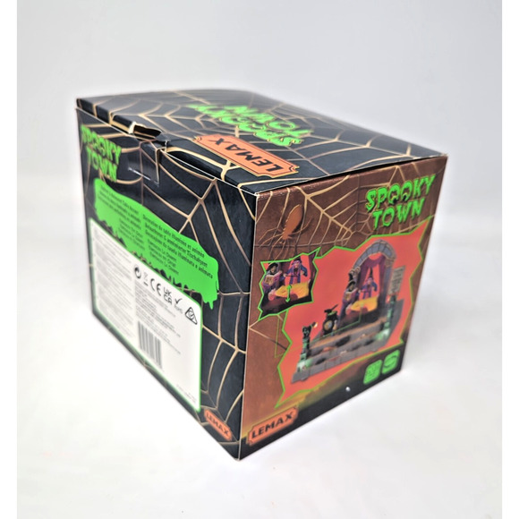 Lemax Esmeralda The Great Spooky Town Village Lighted Animated Halloween Works - Picture 8 of 8